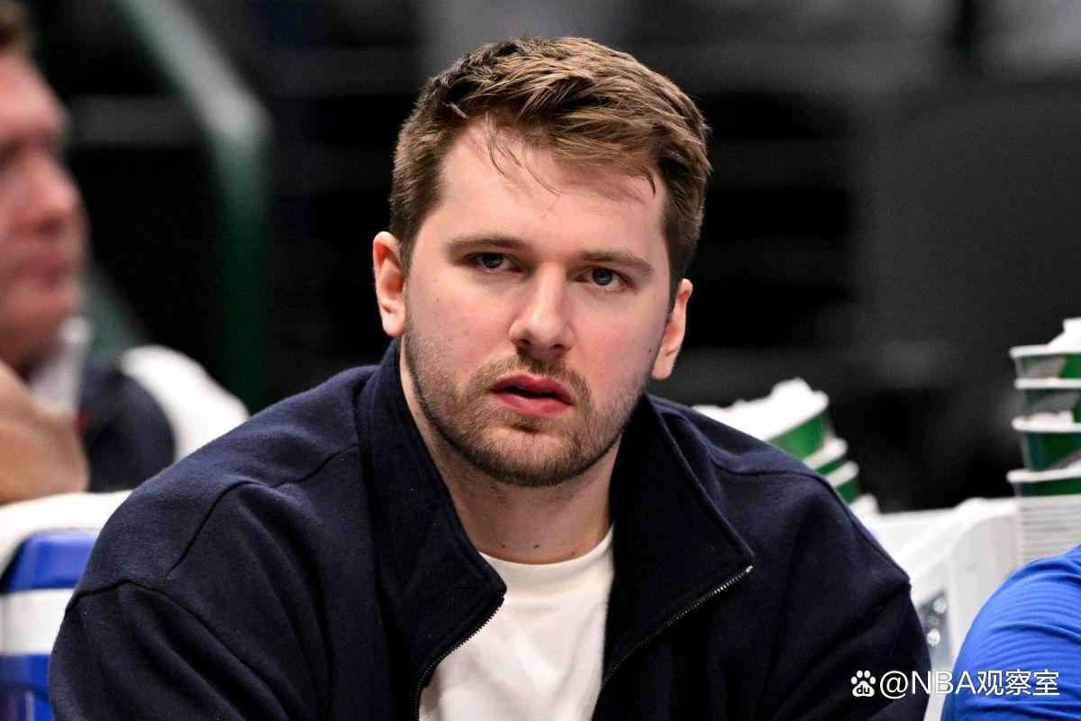 开云体育-转会期足总杯传出新动向，金州勇士战术微调，管理层表态：球迷炸锅，数据趋势出现新变化的简单介绍-开云体育